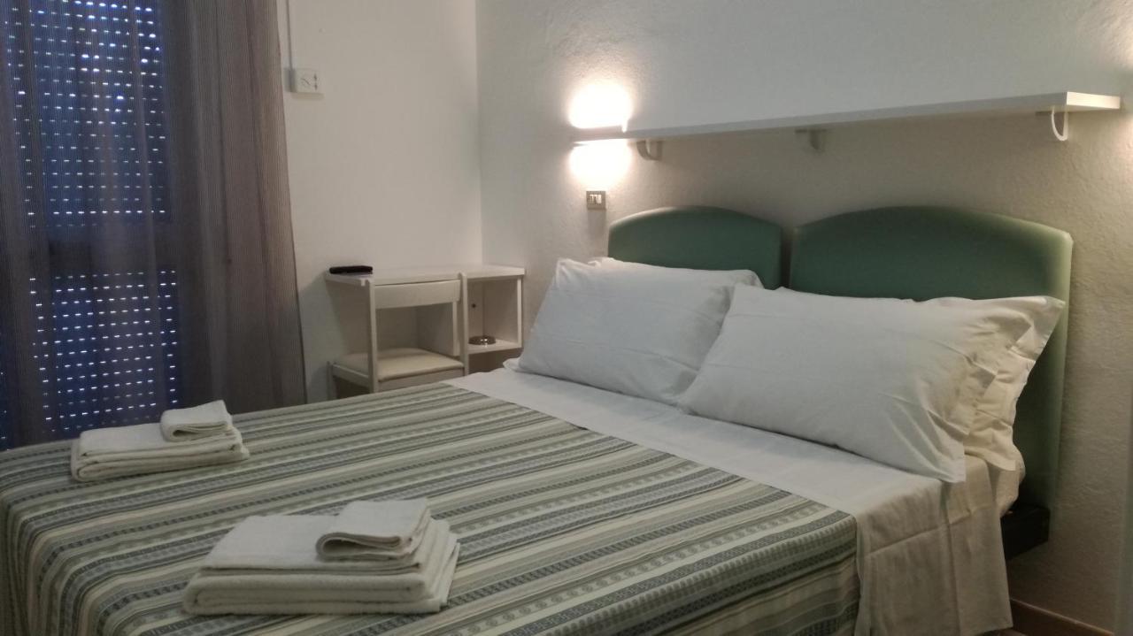B&B Hotel Serenita Bellaria-Igea Marina Bagian luar foto