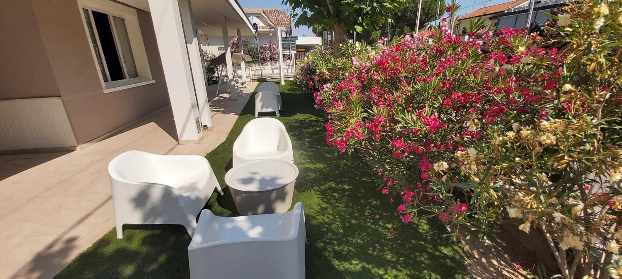 B&B Hotel Serenita Bellaria-Igea Marina Bagian luar foto