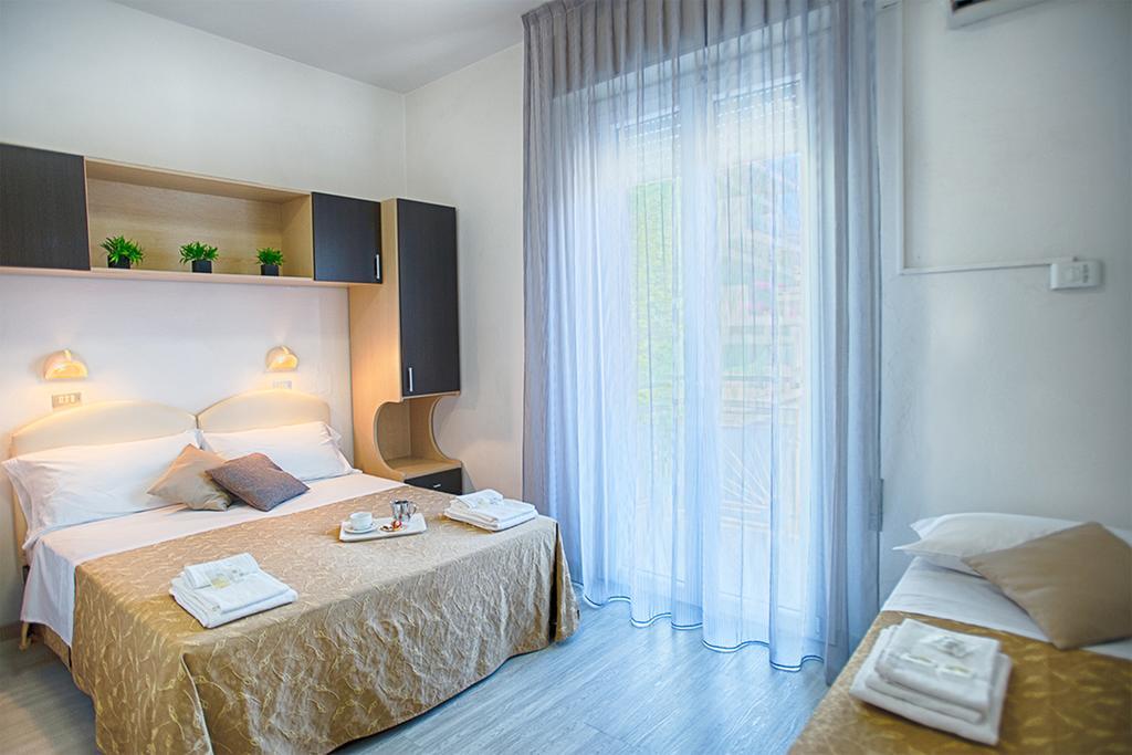 B&B Hotel Serenita Bellaria-Igea Marina Bagian luar foto