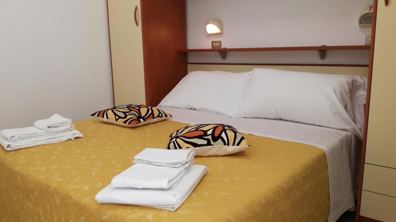 B&B Hotel Serenita Bellaria-Igea Marina Bagian luar foto